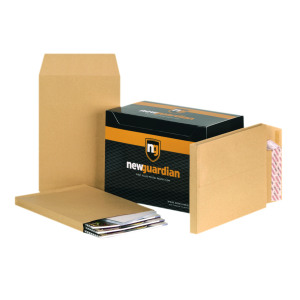 New+Guardian+C4+Envelopes+Gusset+130gsm+Manilla+%28Pack+of+100%29+E27266