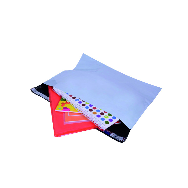 GoSecure+Envelope+Extra+Strong+Polythene+440x320mm+Opaque+%28Pack+of+100%29+PB26262