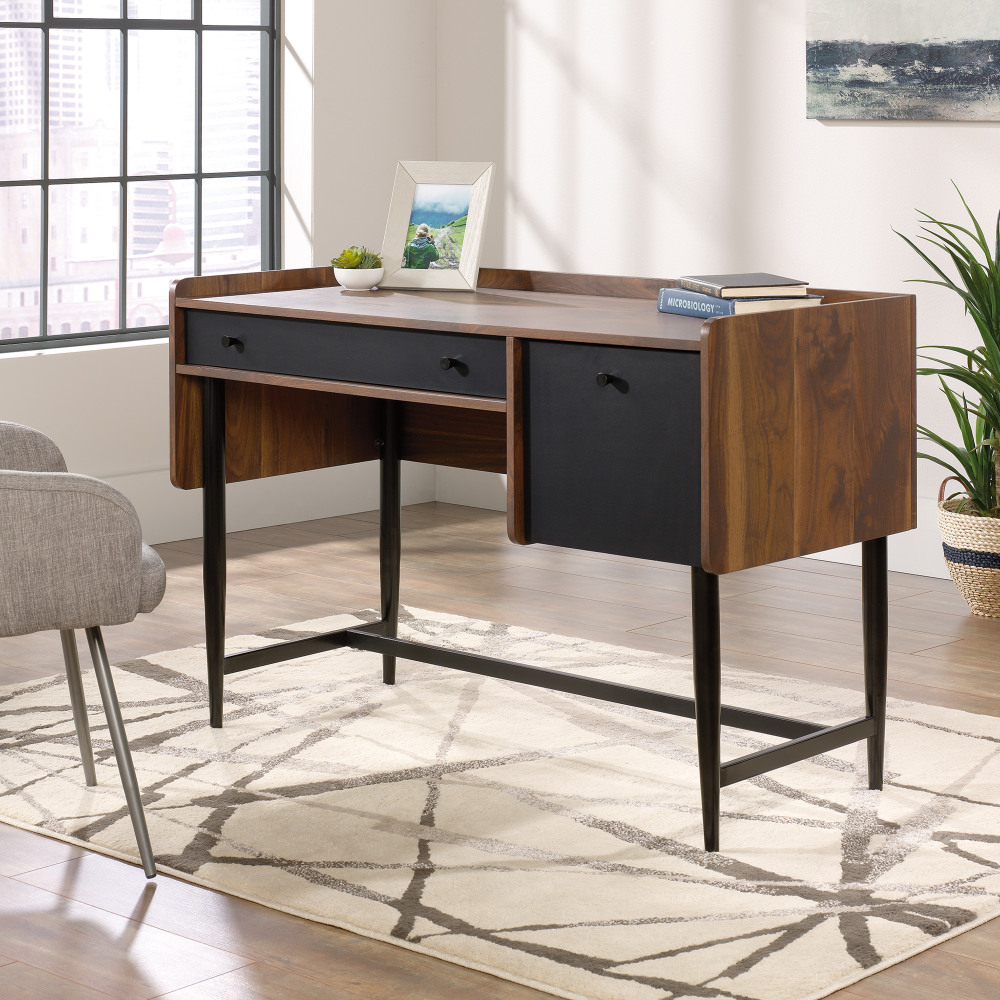 HAMPSTEAD PARK COMPACT DESK WALNUT