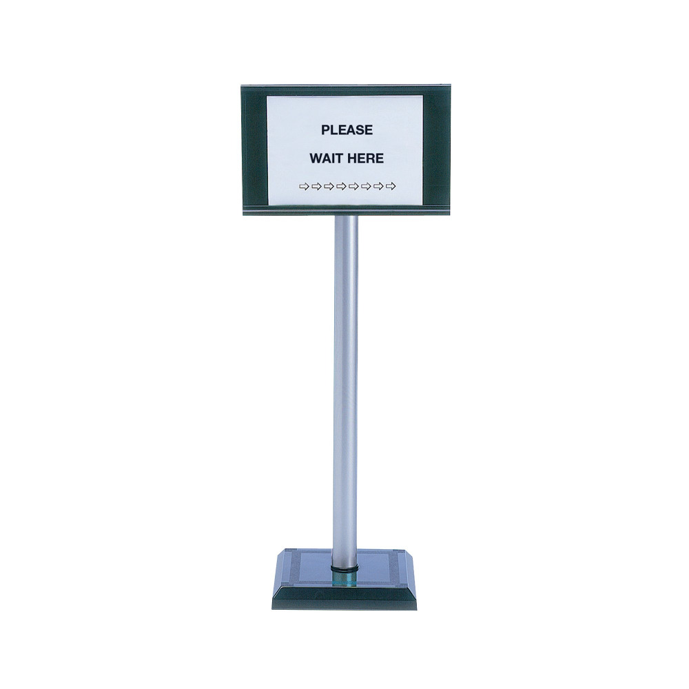 POST WITH A4 SIGNHOLDER 370445