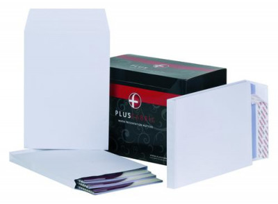 Plus Fabric Gusset C4 Envelopes White Peel and Seal 120gsm (Pack of 100) C26766